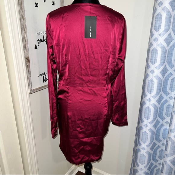 Satin mini burgundy dress - Picture 6 of 11